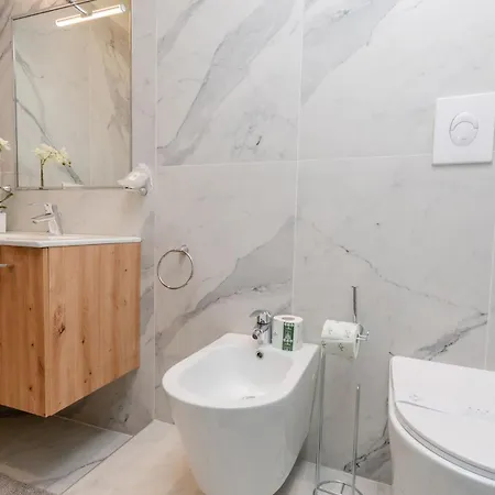 Vivimihome - Bligny Luxury House Lejlighed *